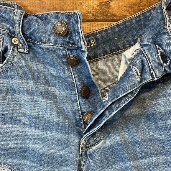 American Eagle Tomgirl jeans - Size 6 Regular - Picture 6 of 12
